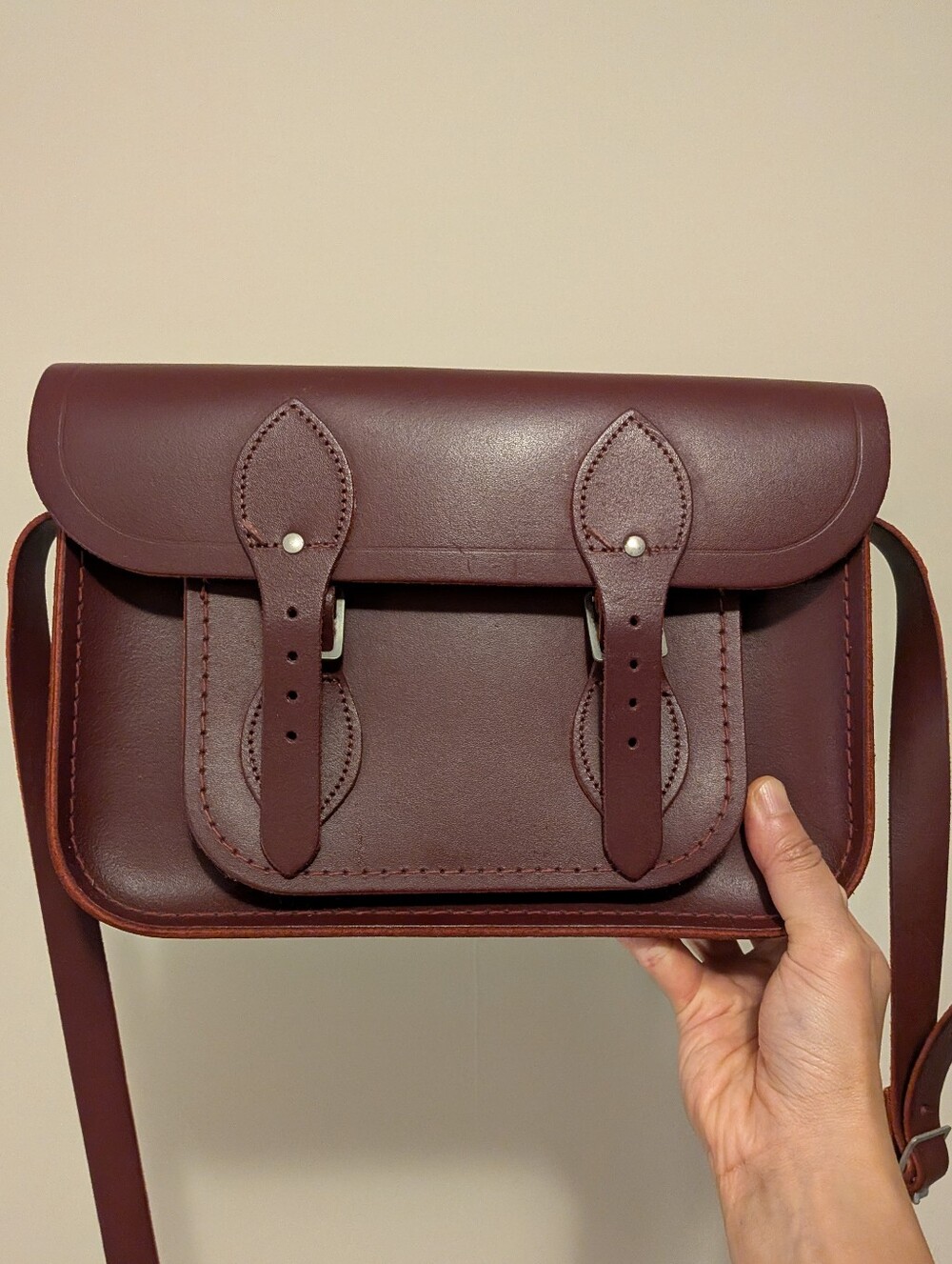 Leather Crossbody The Cambridge Satchel Bag in Burgundy